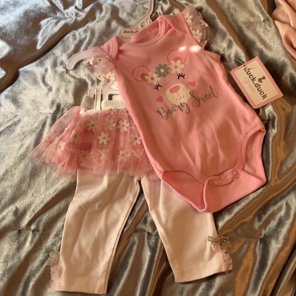 DUCK DUCK GOOSE 3-6 month baby girl outfit. New - Picture 2 of 5